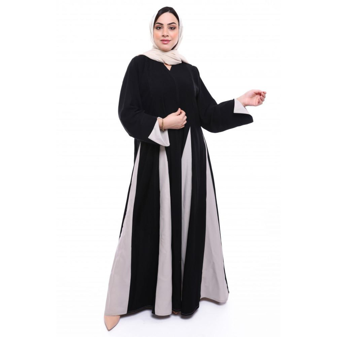 عباية كريب باربي بتدخيلة ملونة للنساء - أسود وبيج