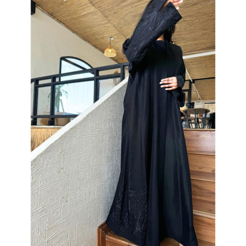 عباية عملية مطرزة للنساء - أسود - A154