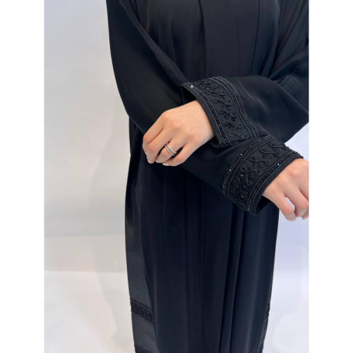عباية لف قماش الانترنت الطايح بتطريز مع التفتة الروسي - أسود - A188