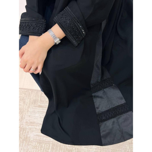 عباية لف قماش الانترنت الطايح بتطريز مع التفتة الروسي - أسود - A188
