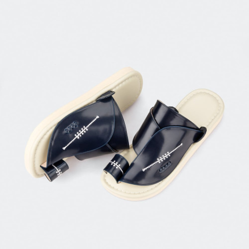 نياشين نعال شرقي مطرز للرجال - بيج وكحلي -BA-177