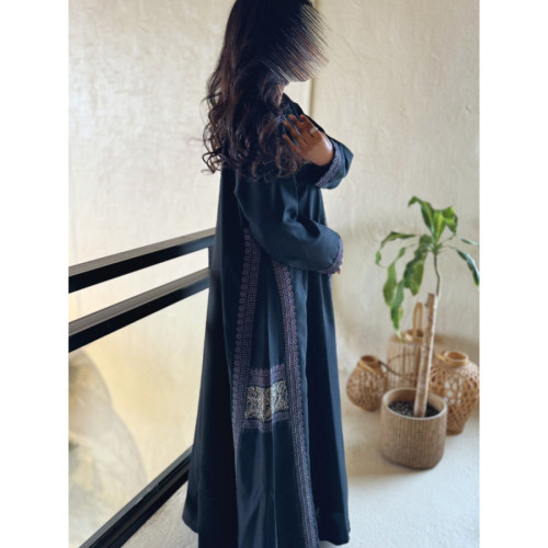 عباية عملية مطرزة للنساء - أسود - A159