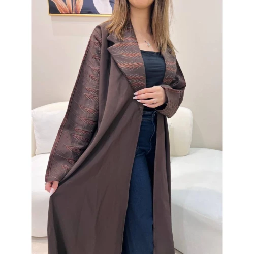 عباية لف قماش سيراميك فاخر مطرزة بياقة قلاب امامي - بني - A187