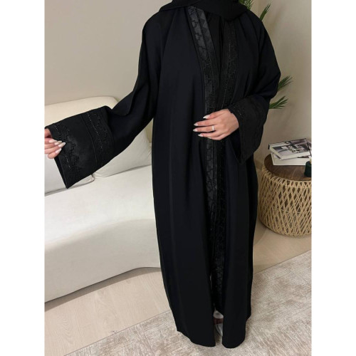 عباية لف منسوجة من الكريب الفاخر وبتطريز التفتة الروسي للنساء - أسود - A195