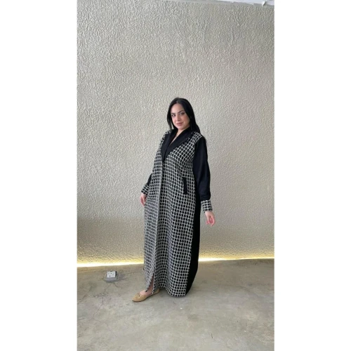 عباية شاموه مع صوف للنساء - أبيض وأسود -02a-033