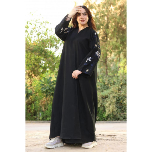 عباية كتان تطريز ملون ناعم على الاكمام للنساء - أسود