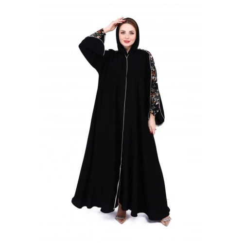 عباية بأكمام مطرزة مع قيطان ناعم الكم مع الياقة - أسود