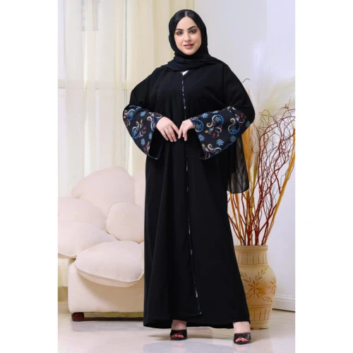 عباية كريب بأكمام ملونة وقيطان ناعمة الياقة - أسود