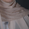 طرحة جوري نص شيفون بستراس مع بليسيه مكسر - 180x60 سم